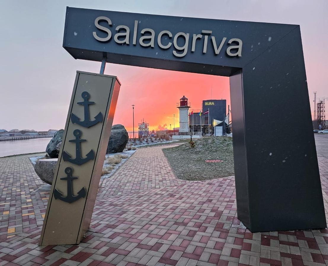 Dzivoklis Bocmana Laukums 2, Salacgriva Salacgrīva Exterior foto